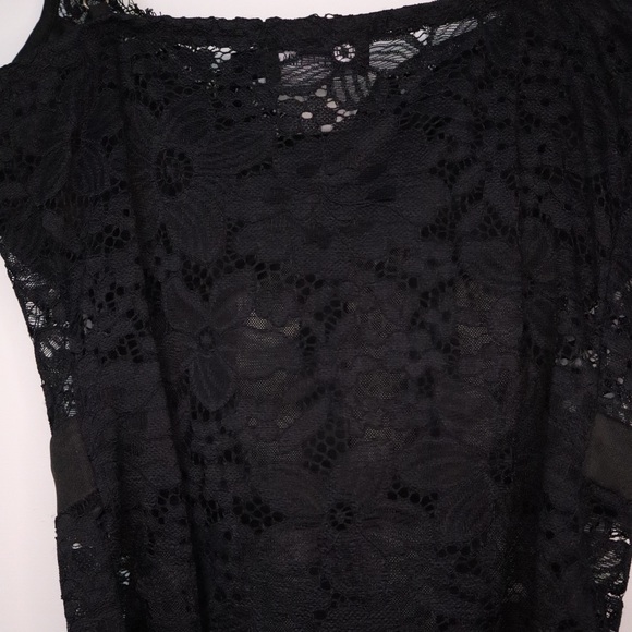 PrettyLittleThing Sexy Black Lace Bodysuit - Picture 5 of 5